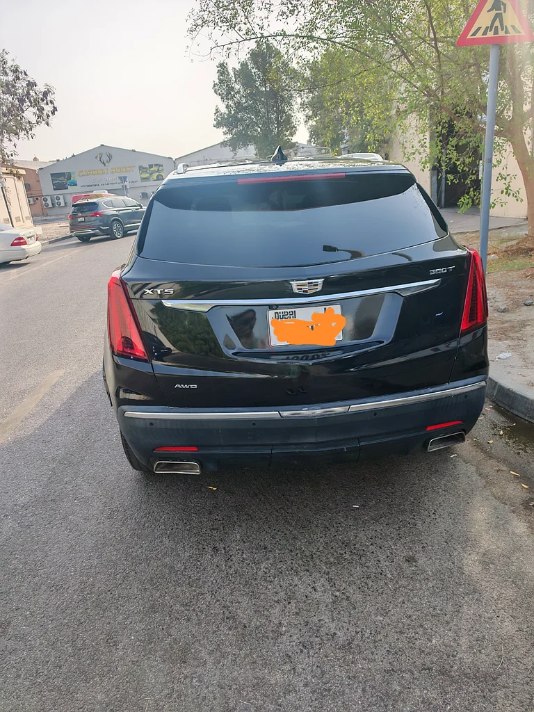 Cadillac XT5 2021 خليجي - Luxury - بحالة ممتازة63398487957506111