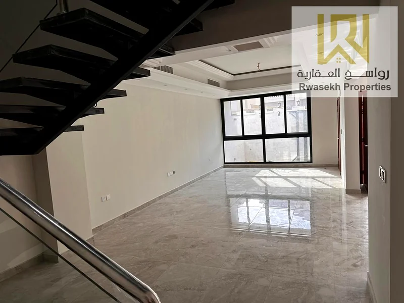 🏡 للبيع | فيلا تاون هاوس أنيقة في منطقة الظاهية - السعر النهائي 1,400,000 درهم إماراتي اكتشف حياة الرقي في هذه الفيلا الممتازة المصممة بذكاء63873839963905112