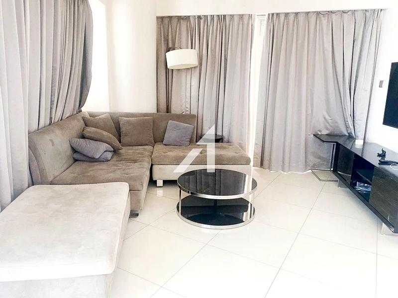 الطابق العالي | 3 غرف نوم مع غرفة خادمة | مفروشة بالكامل63795743297795110