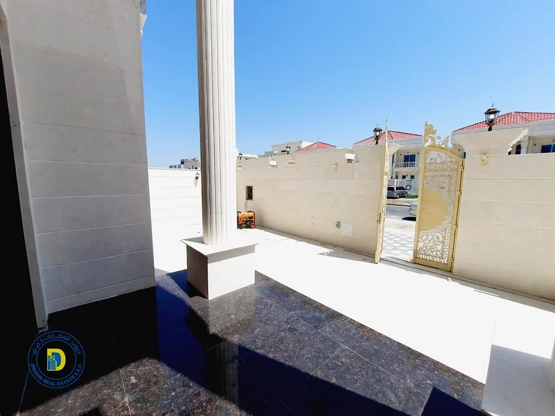 For sale, a classic villa in the Al Alia area of ​​Ajman, a large area, 5 rooms, super deluxe finishing, at a special price, 100% bank financing63872801135489114