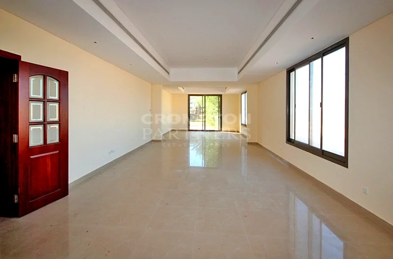 Vacant | Standard Type | Spacious | Call Now634034018010911116