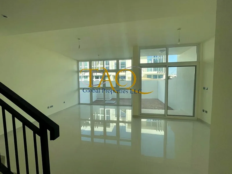 TENANTED | GATED COMMUNITY | 3 BEDROOM PLUS MAIDS ROOM | HOT DEAL | R2M14 LAYOUT |64003366300803110