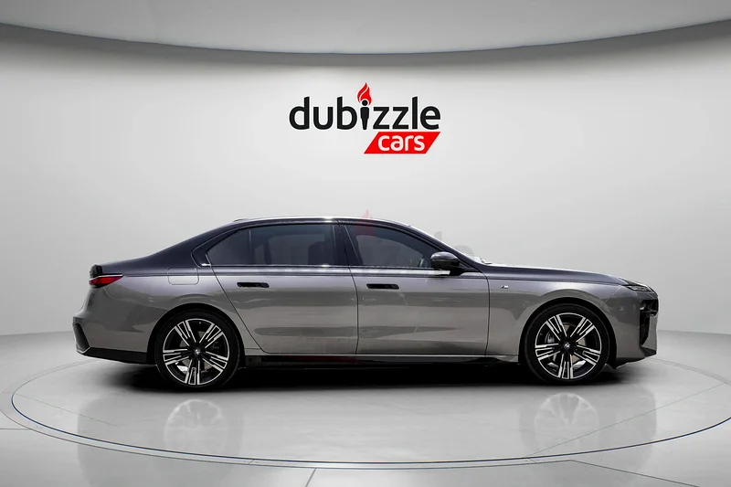 AED 5622/month | 2023 BMW 7-Series 735i | GCC Specs | Ref#35267663411931449985113