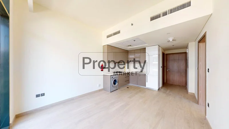 Tenanted | Pool View | Balcony | Prime Location63975764237185110