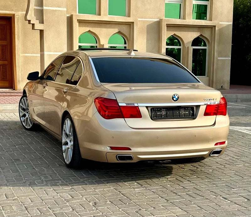 BMW 730i Gulf Model 2012 Full Option63411930680323113