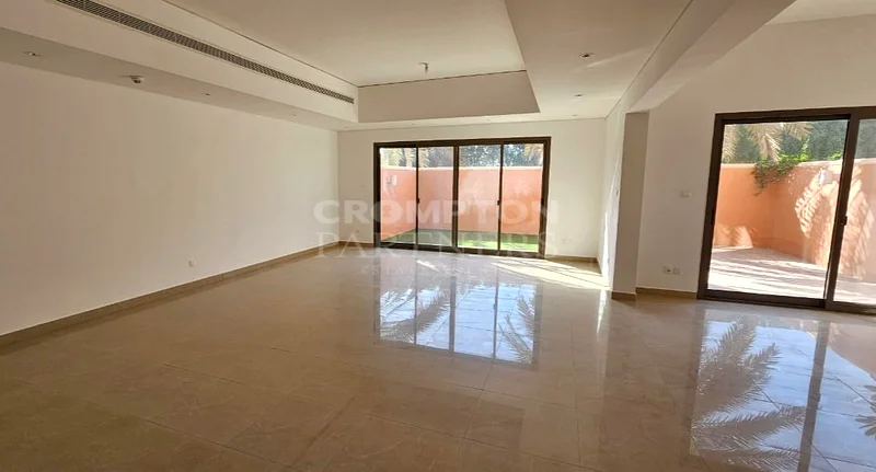 Excellent Family Home | Vacant | Inquire Now634034018086411114