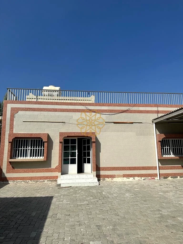 Prime location 4-bedroom villa near school area, 85k63405131774466112