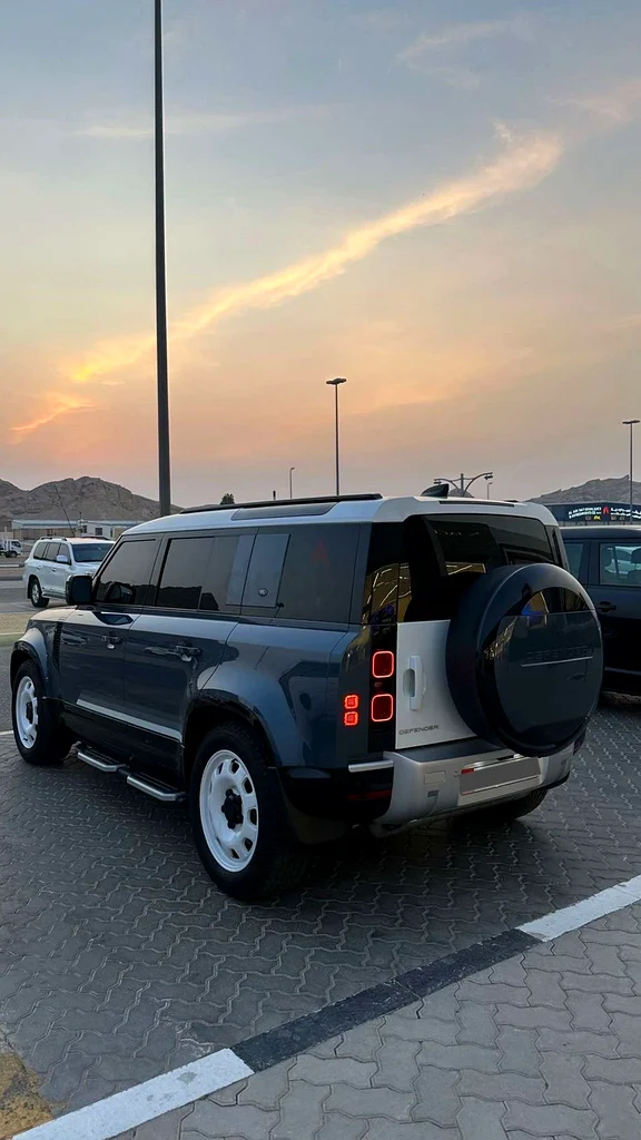 Land Rover defender63399894609666114