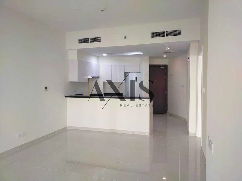 Unfurnished I 1BR Apt I Pool View64005440100482111
