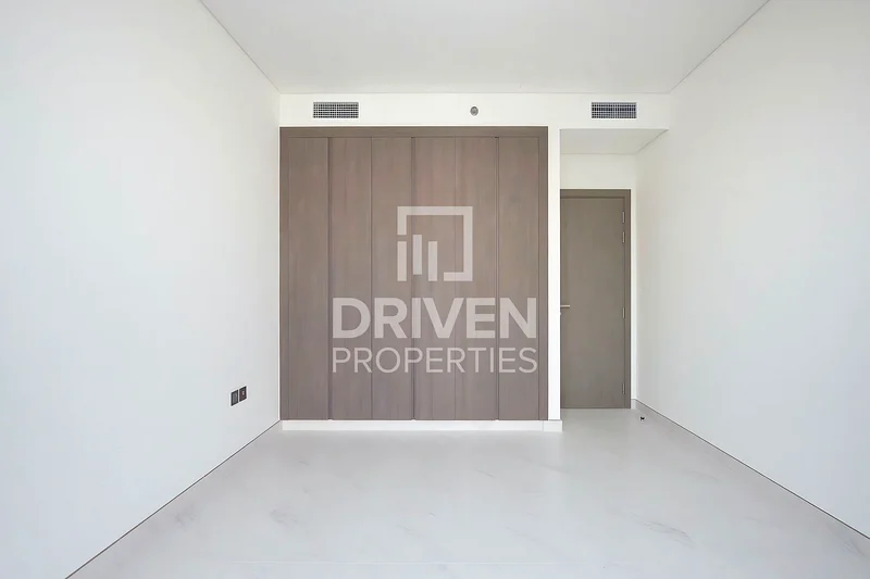 Community and Lagoon View | Appliances Included64006536319489114