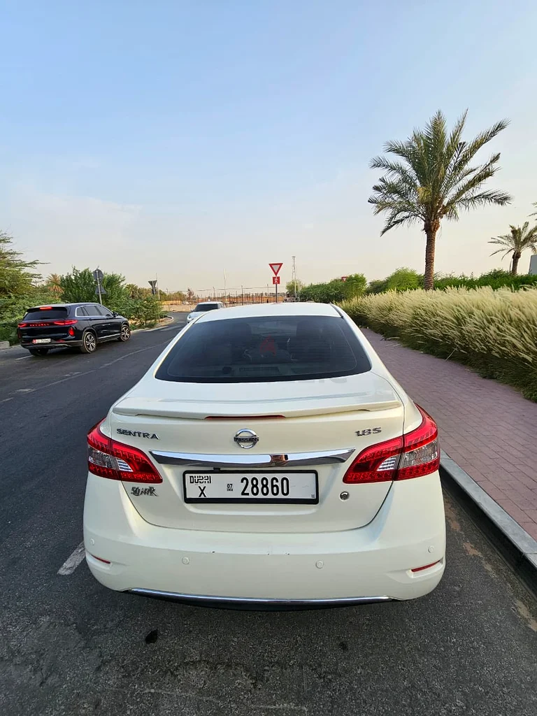 سيارة نيسان سنترا 2018 للبيع63399981456003113