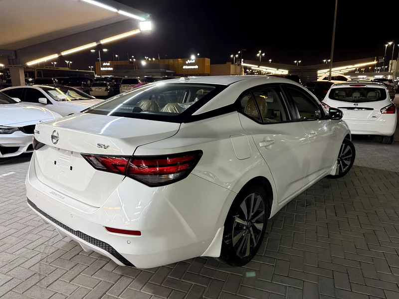 Nissan Sentra 2021 with Sunroof and Saffron Seats!63412537528066114