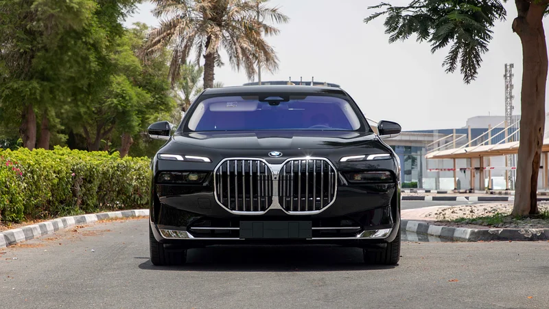 بي إم دبليو 735i سلسلة 7 سيدان 3.0 لتر / دفع خلفي / 2026 / ضمان 3 سنوات / خدمة 40,000 كم63410294586881111