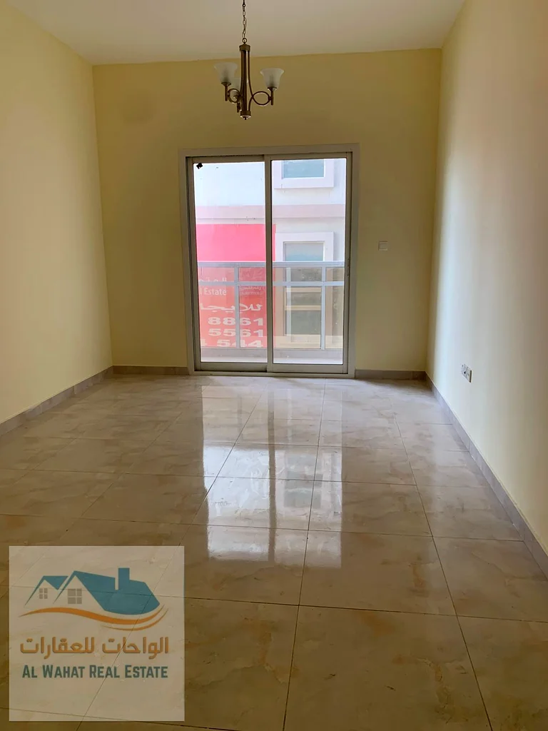 🏢 للإيجار السنوي: شقة بغرفة نوم واحدة في عجمان - الجرف 2 📍 الموقع: الجرف 2 - بالقرب من محكمة عجمان، موقع مميز مع سهولة الوصول إلى جميع الخدمات والمرافق.63714729671553110