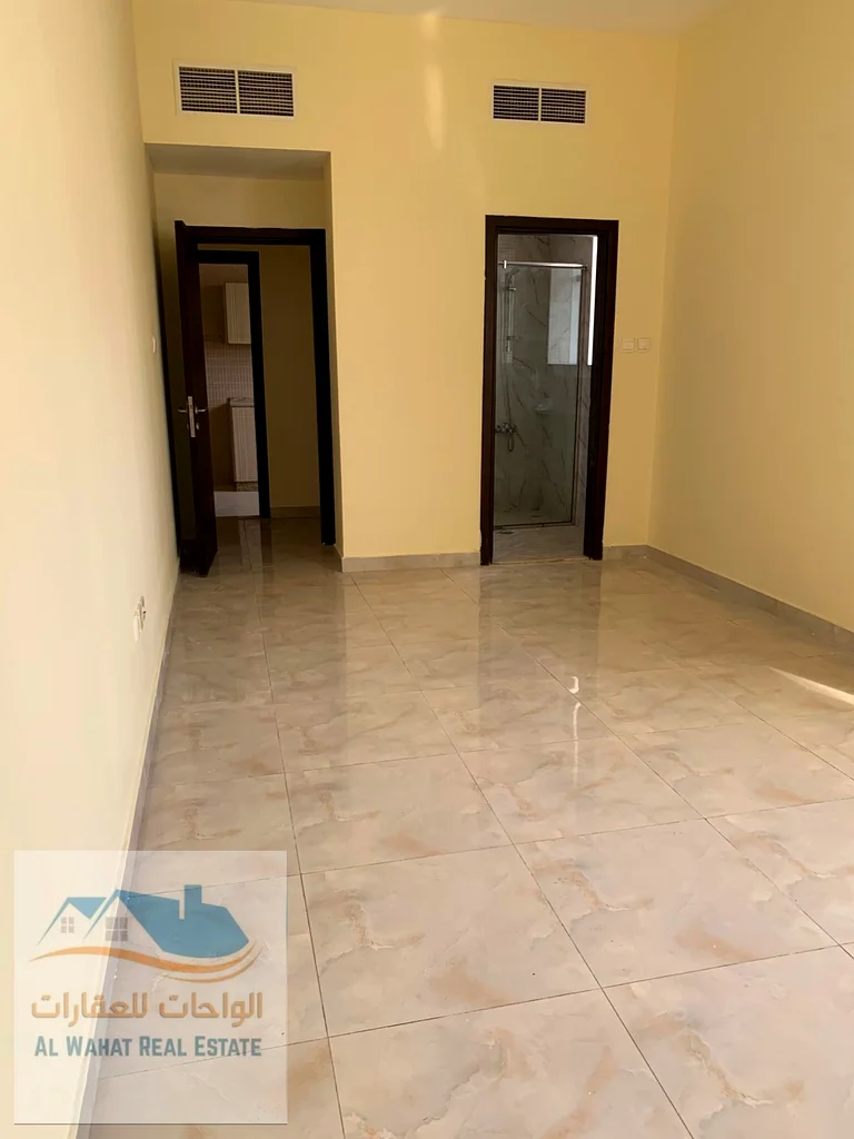 🏢 للإيجار السنوي: شقة بغرفة نوم واحدة في عجمان - الجرف 2 📍 الموقع: الجرف 2 - بالقرب من محكمة عجمان، موقع مميز مع سهولة الوصول إلى جميع الخدمات والمرافق.63714729671553112