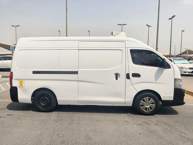 Nissan URVAN63399981798274112