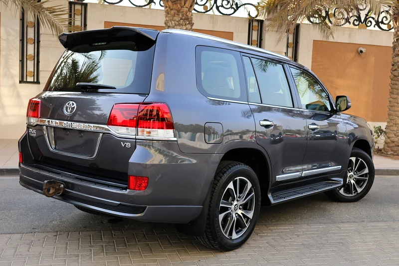 TOYOTA LAND CRUISER GXR GRAND TOURING-V8-147000KM-2020-GCC SPECS63399949622913112