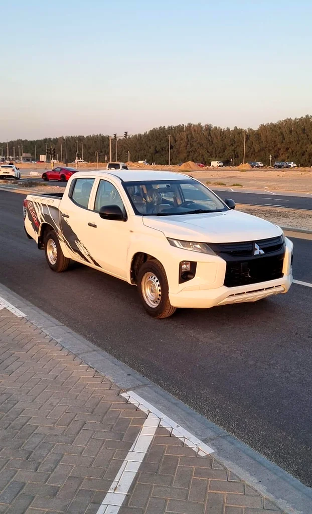 Mitsubishi L20063398590980482113
