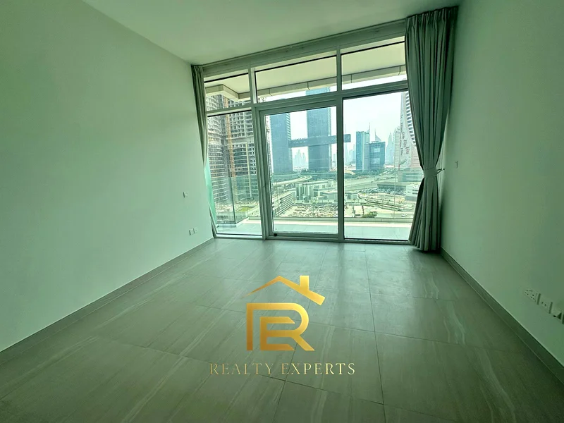 burj view amzing layout /next to metro /unfurnished /1bhk63922512605441113