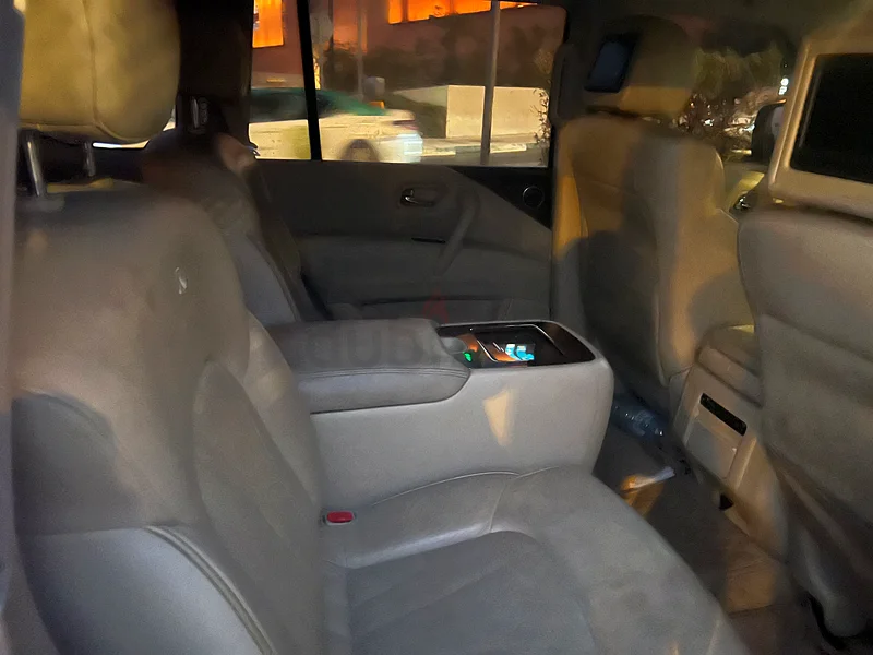 إنفيني QX56 سيارة خليجية للبيع العاجل63613464632067114