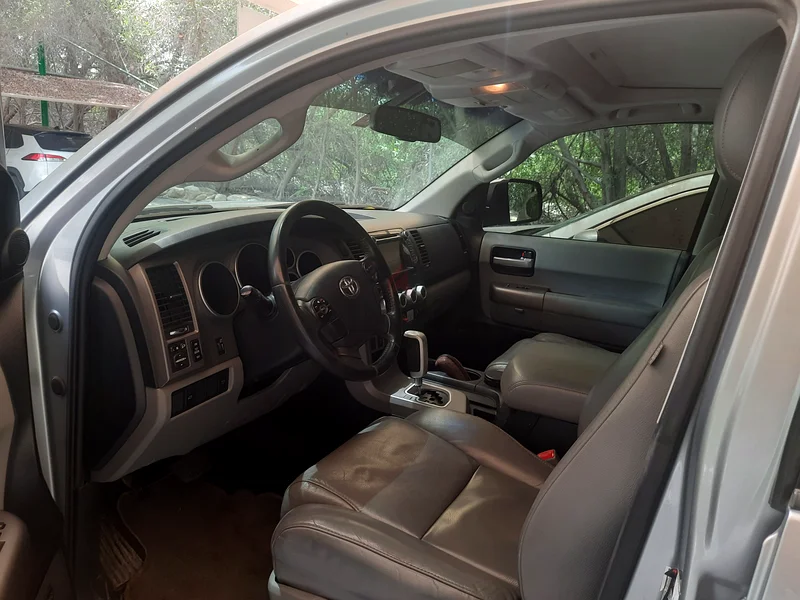 TOYOTA SEQUOIA FOR SALE63402409393538112