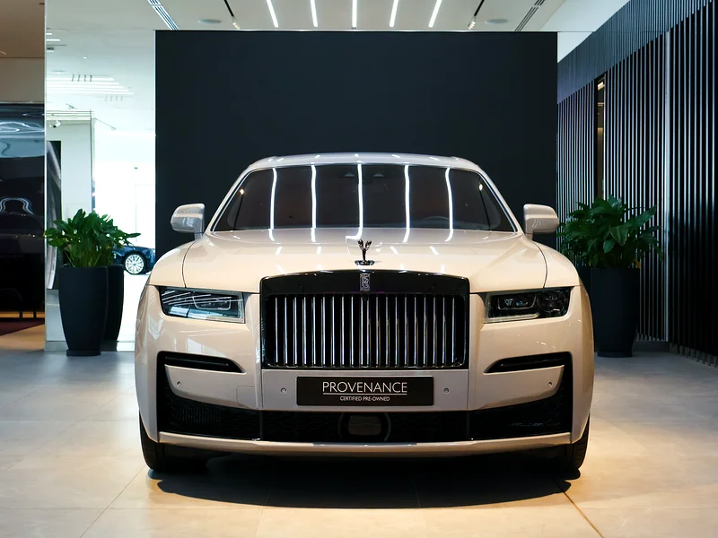 Rolls-Royce Ghost Black Badge / 22,589 kms63398533029761111