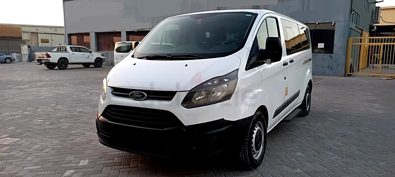 FORD TRANSIT TOURNEO CUSTOM 2017 GCC 2.2 DIESEL MANUAL TRANSMISSION 9 SEATER (ACCIDENT FREE)63399876730241112