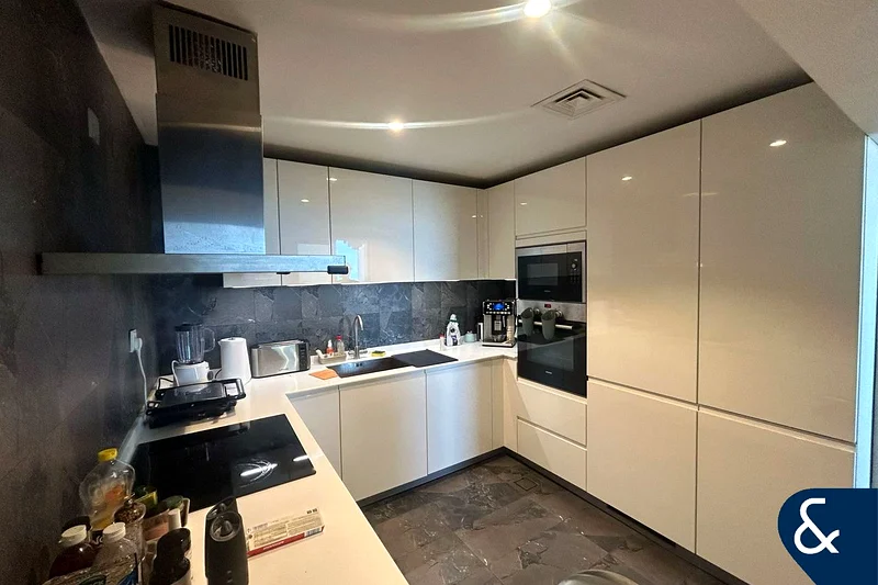 Full Sea View | Great Layout | Upgraded63937275179395112