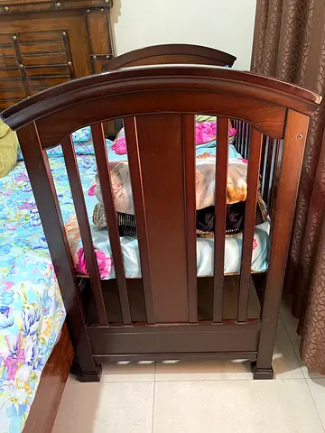 Wooden Crib with mattress