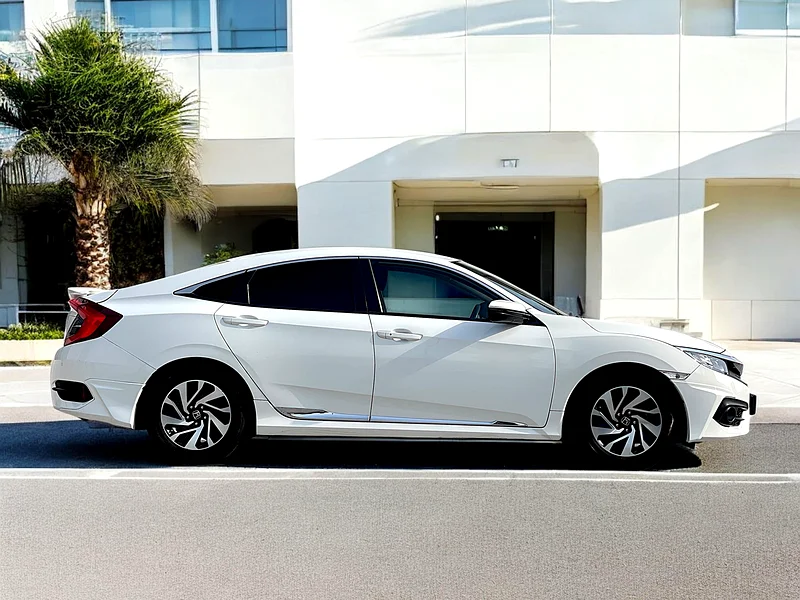 AED 770 PM | HONDA CIVIC | FULL AGENCY SERVICE | 1.6 I4 FWD | GCC | 0% DOWN PAYMENT63398547483011113