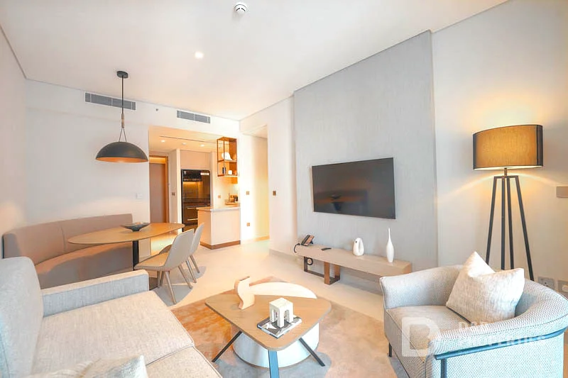 Upgraded | Furnished | Community and Amenity View63772955457410113