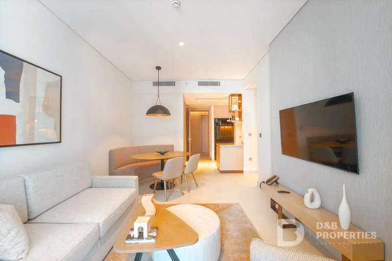 Upgraded | Furnished | Community and Amenity View63772955457410111