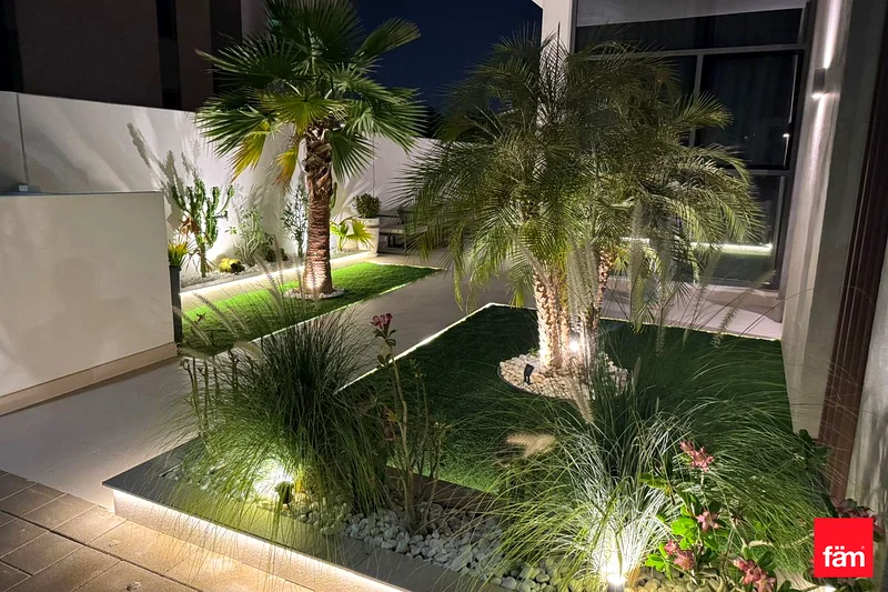 VOT | Upgraded | Facing Park |63930639229314111