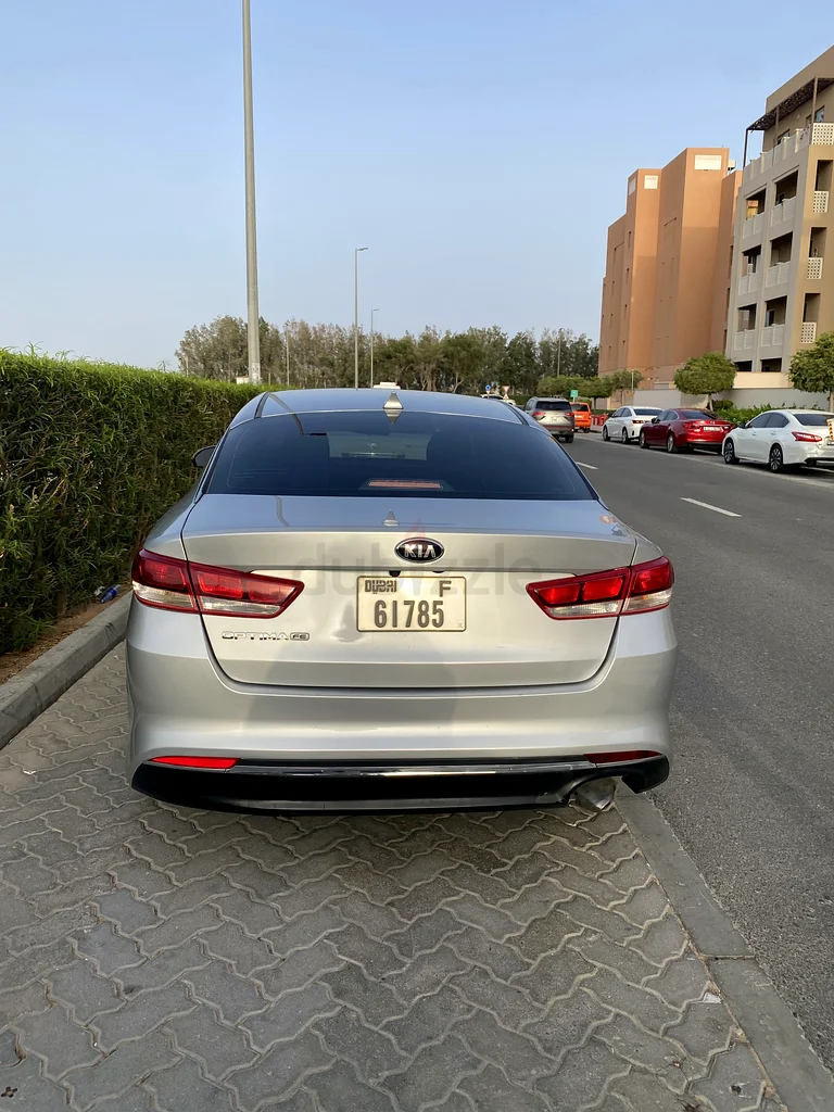 Kia Optima 201863398624054530112