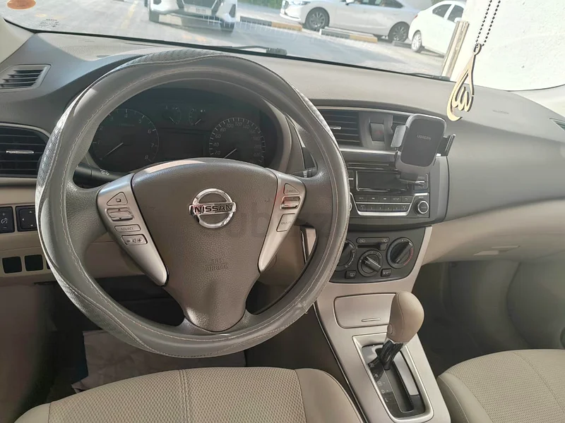 Nissan sentra 2017 excellent condition63412622816770114