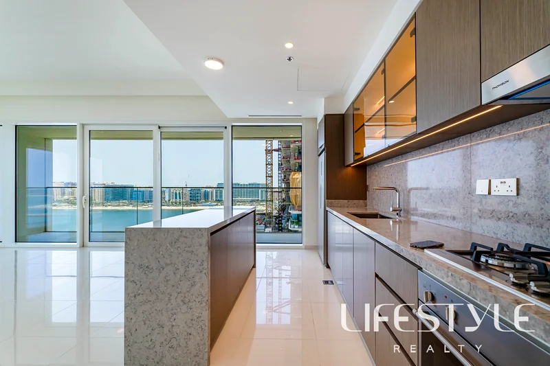 Corner Unit | Full Palm View | Brand New63733597213442112