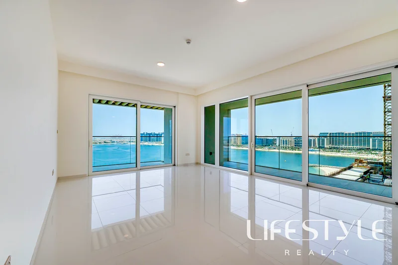 Corner Unit | Full Palm View | Brand New63733597213442111
