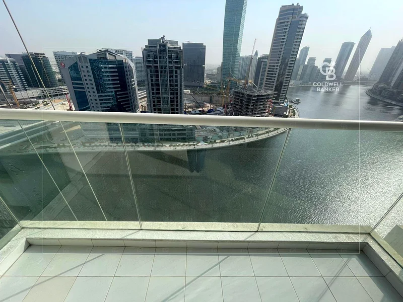منظر قناة كامل | طابق عالي | مفروش63795425067138113