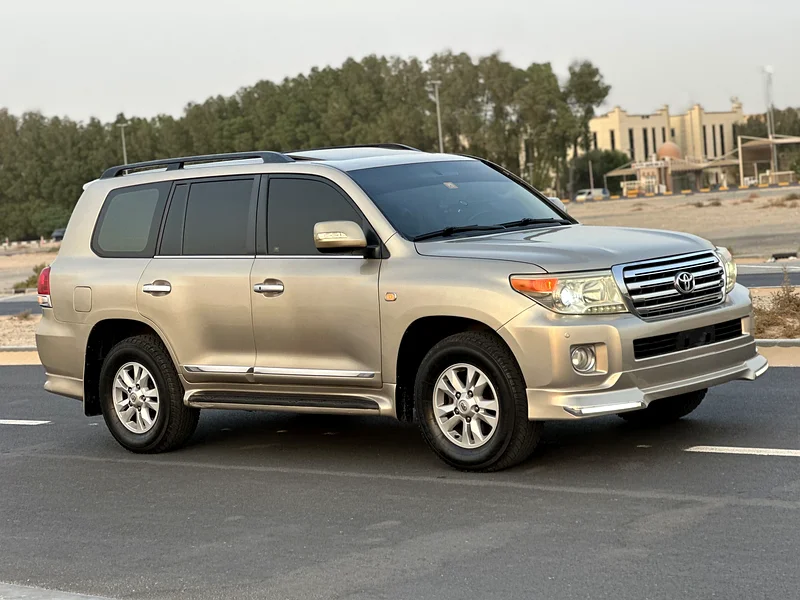 Toyota land cruiser v6 2010 face left 2015 تويوتا لاندكروزر خليجي ٦ سلندر63399947785347112