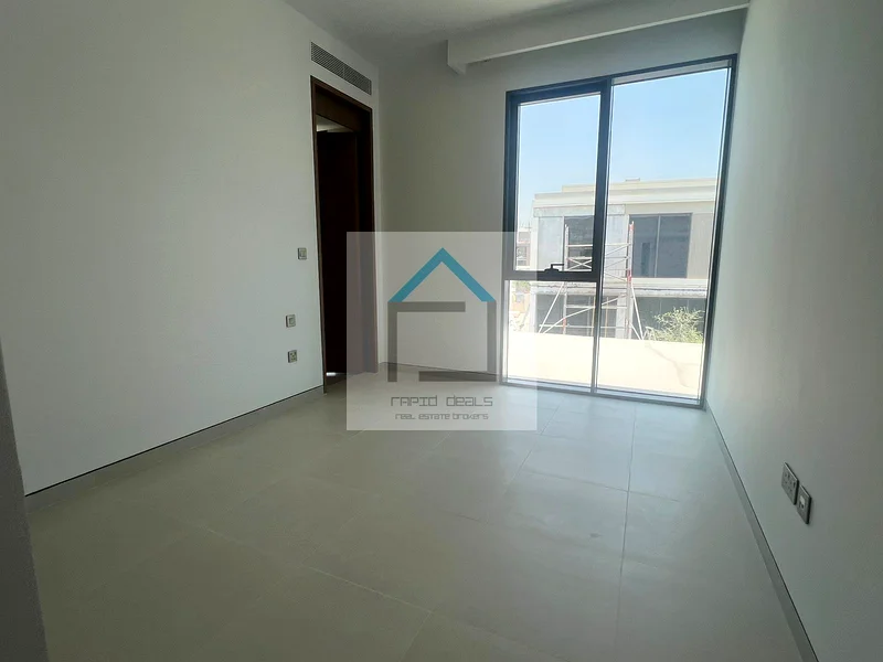 Generous-sized 5BR+M Large Villa - Type A - Brand New63930886520962114