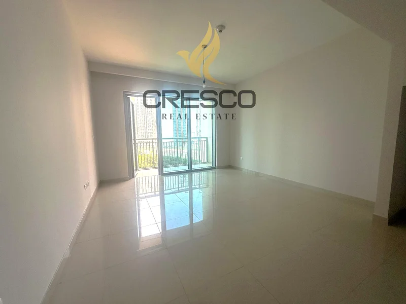 Elegant Unit | Vacant | Community View64026492808963112