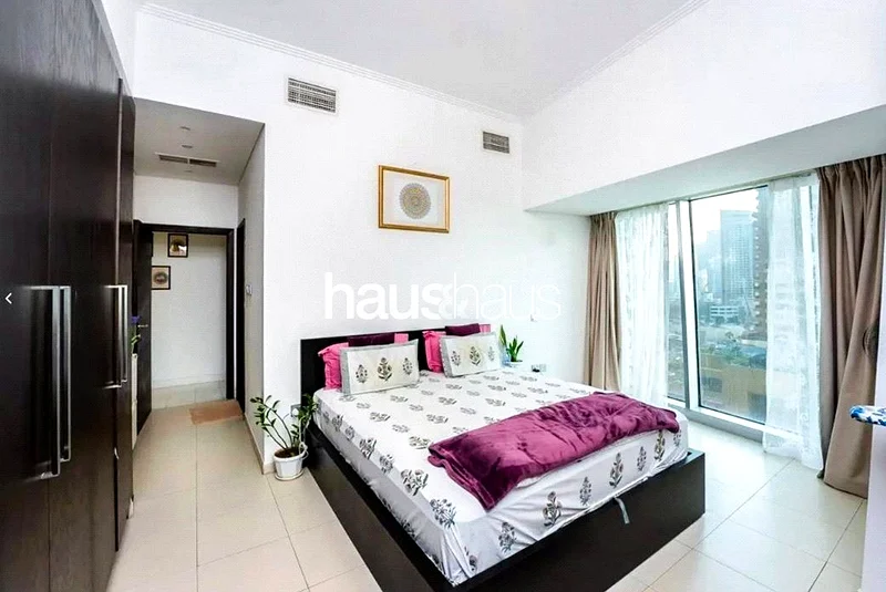 Corner Unit | Marina Views | Owner Occupied64038568994049113