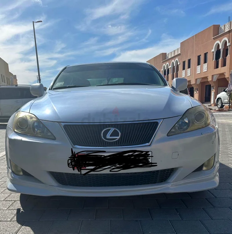 Lexus IS 300 Gcc available in Abu Dhabi63398642043907112