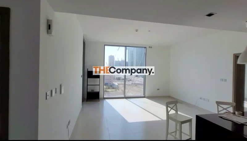Modern 2-Bedroom with Partial Sea View63844021522945112