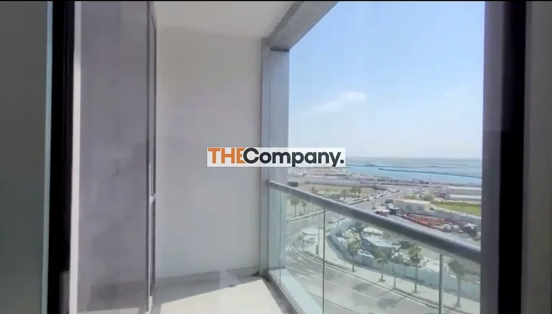 Modern 2-Bedroom with Partial Sea View63844021522945114