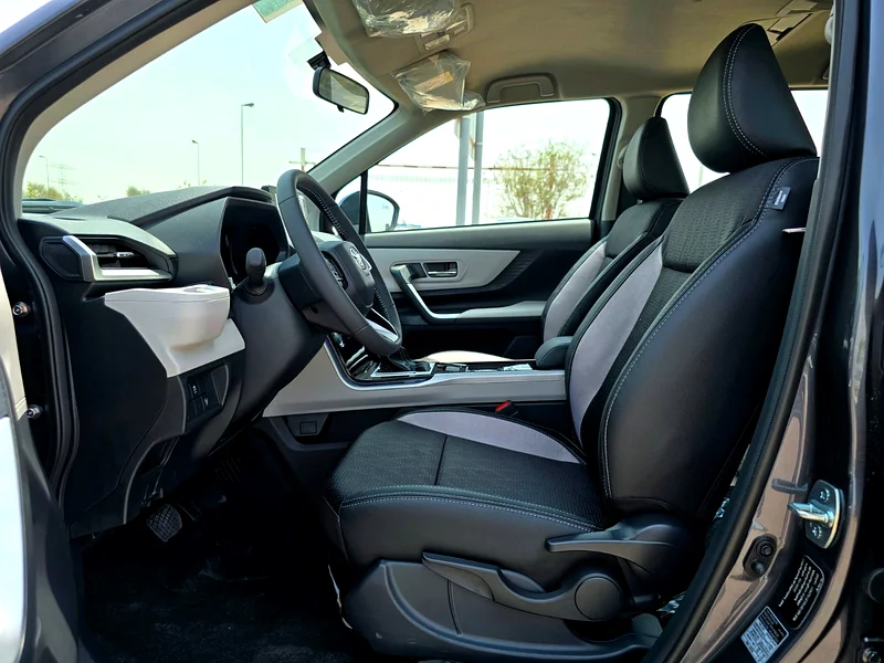 New Toyota Veloz 2025 V Variant – Family SUV | 7 Seats | Great Deal63402409610243114