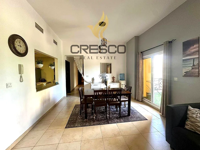 Tenanted | Large Layout | Overlooking Park63917828870147112