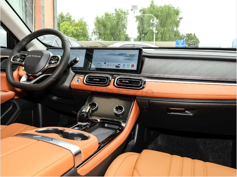 2025 X70plus Luxury Plus++Top options in UAE +1.5T  export only 7seats63398516865537111