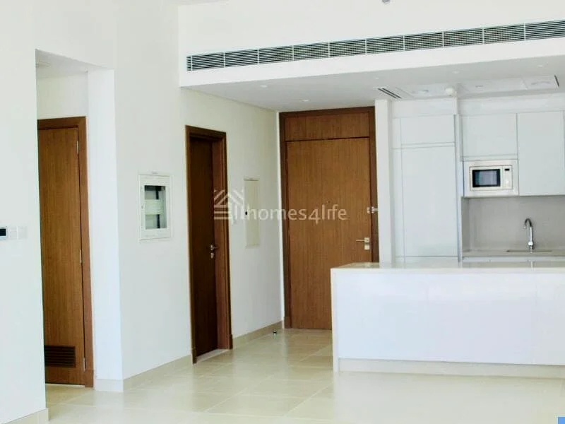 Canal Front | Prime Location | Genuine Resale63949651498114113