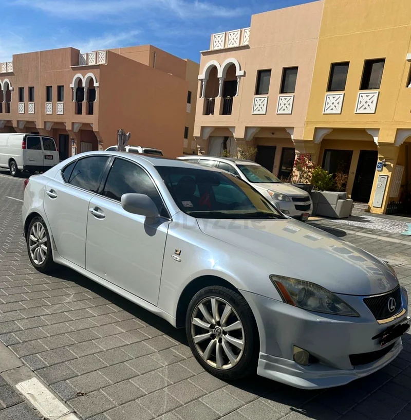 Lexus IS 300 Gcc available in Abu Dhabi63398642043907111